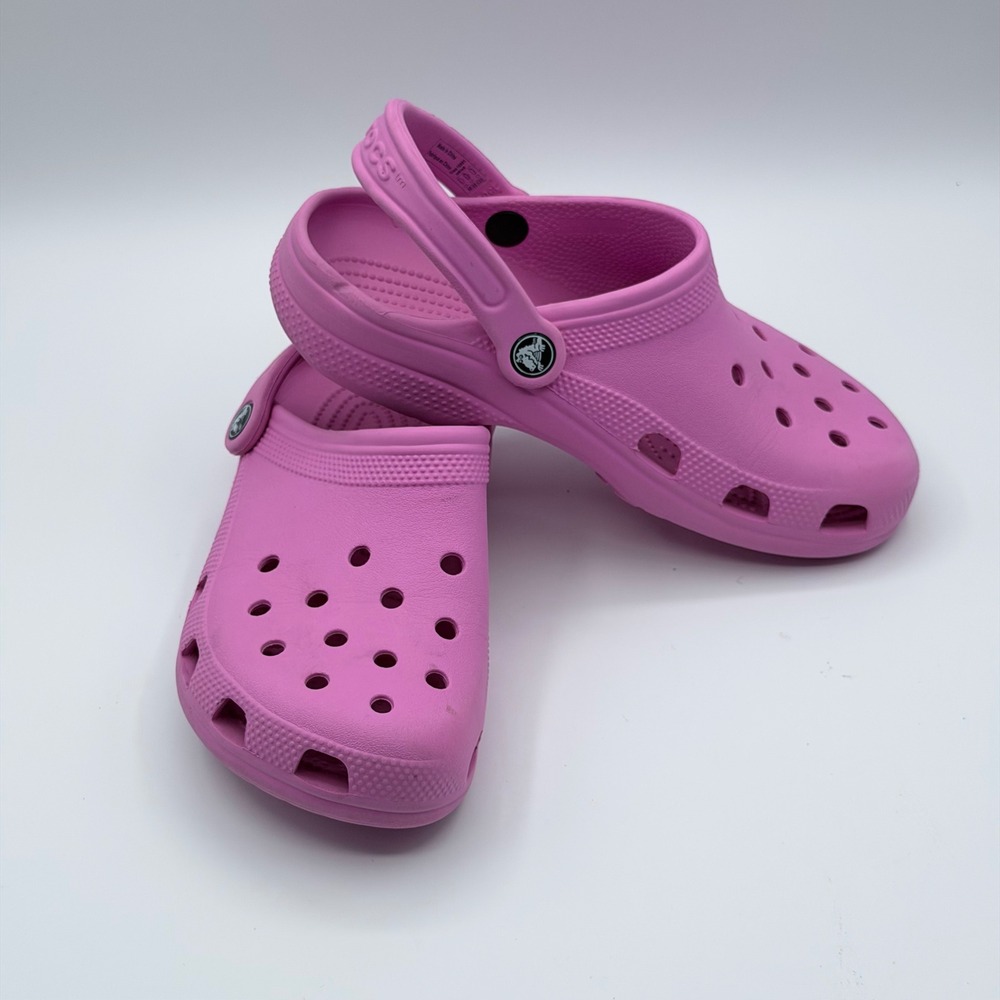 Crocs Classic Clog Unisex M6 W8 Pink Slip On Comfort Casual Shoes Scuffs